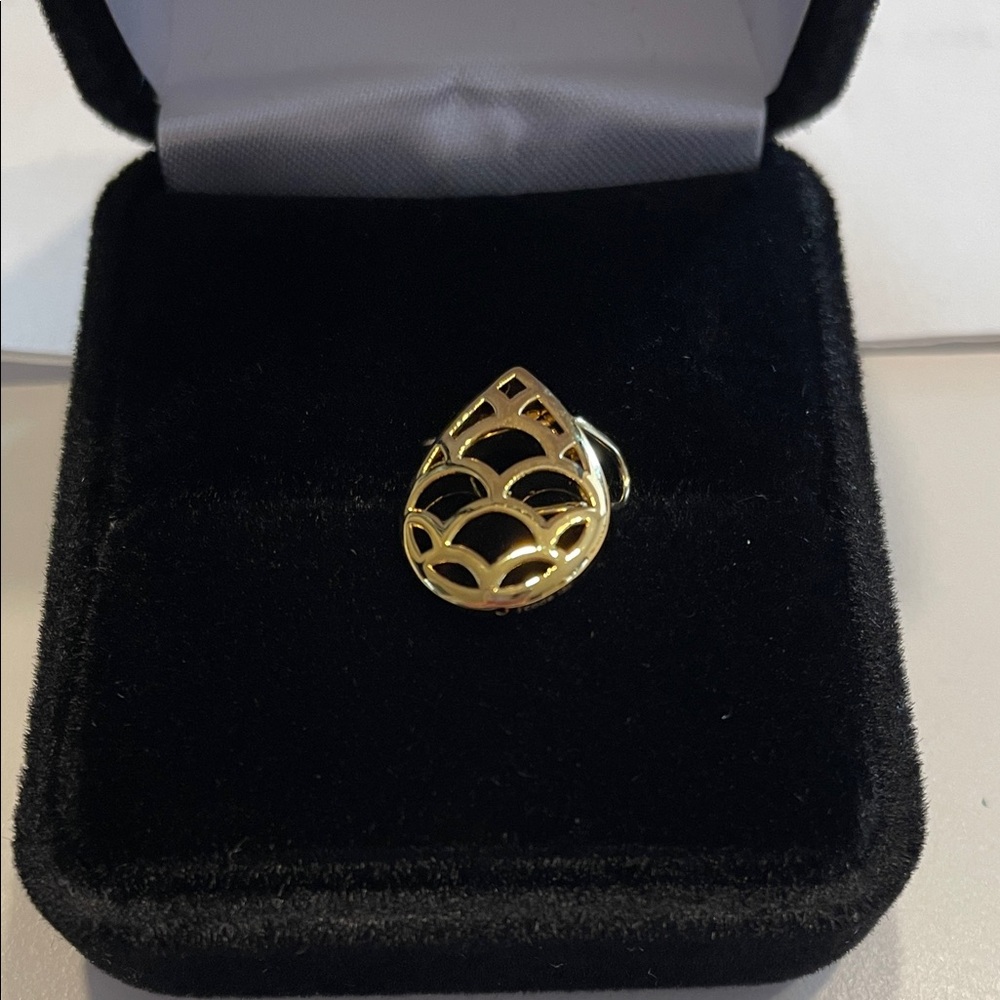 18K Gold Dragon Scales Pendant/ charm O/S